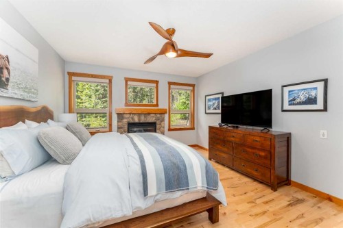 183 Hubman Landing, Canmore, AB 