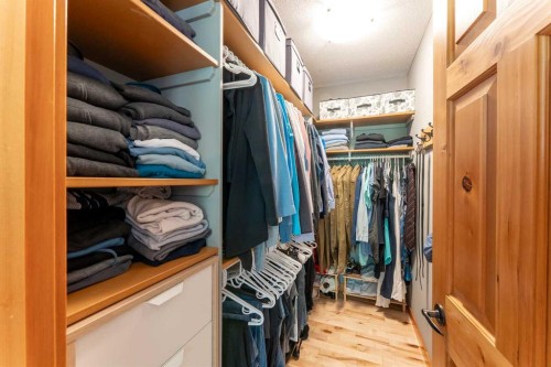 183 Hubman Landing, Canmore, AB 