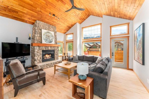 183 Hubman Landing, Canmore, AB 