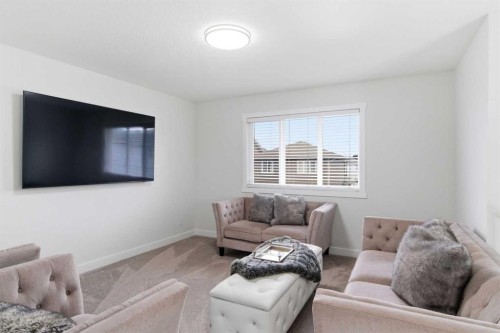 90 Saddlebred Place, Cochrane, AB - Indoor Photo Showing Other Room
