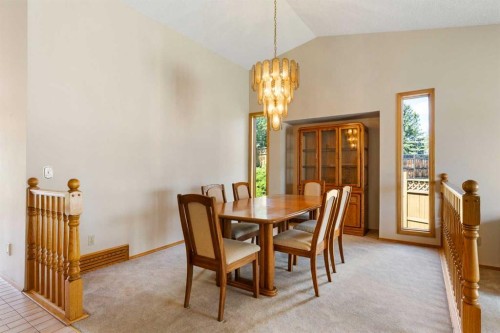 23 Millside Place Sw, Calgary, AB - Indoor Photo Showing Dining Room