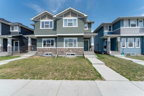 150 Red Embers Common Ne, Calgary, AB 