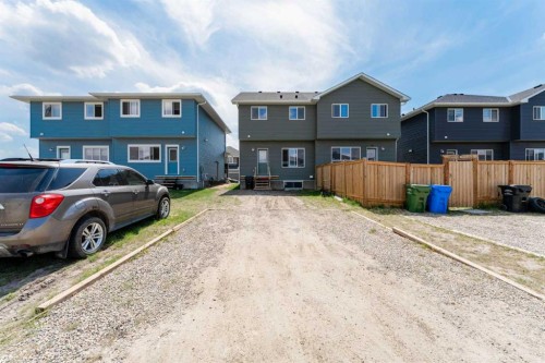 150 Red Embers Common Ne, Calgary, AB 