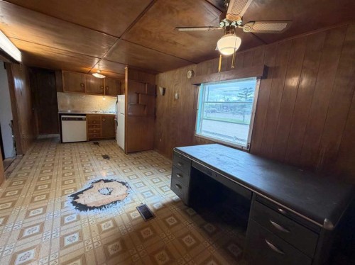 5139 51 Avenue, Caroline, AB 