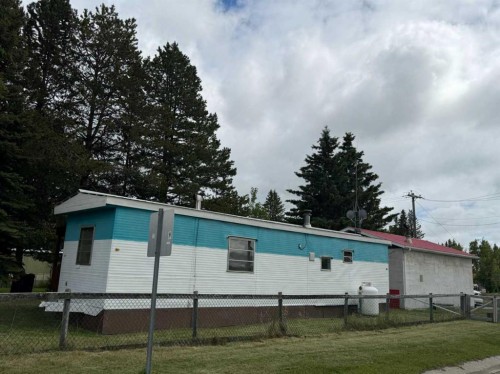 5139 51 Avenue, Caroline, AB 