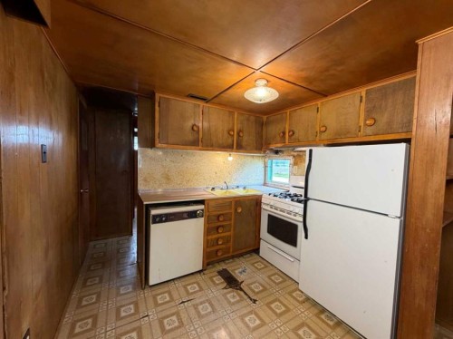 5139 51 Avenue, Caroline, AB 