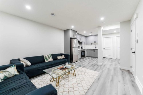 124 Cornerbrook Green Ne, Calgary, AB 