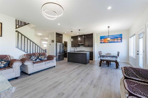124 Cornerbrook Green Ne, Calgary, AB 