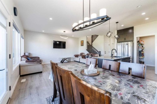 124 Cornerbrook Green Ne, Calgary, AB 