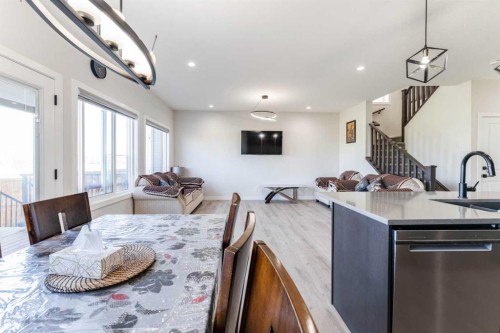 124 Cornerbrook Green Ne, Calgary, AB 