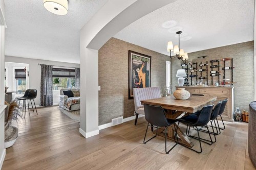 37 Shawbrooke Manor Sw, Calgary, AB - Indoor Photo Showing Dining Room