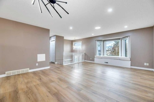 119 Strathaven Crescent, Strathmore, AB 