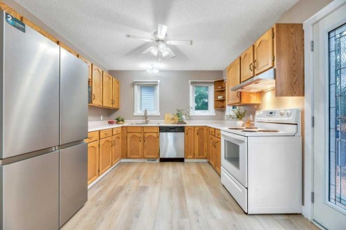 119 Strathaven Crescent, Strathmore, AB 