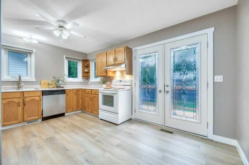 119 Strathaven Crescent, Strathmore, AB 