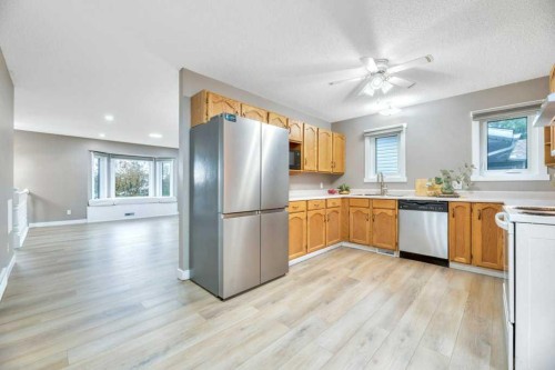 119 Strathaven Crescent, Strathmore, AB 