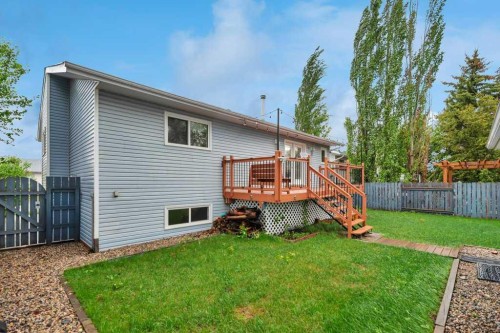 119 Strathaven Crescent, Strathmore, AB 