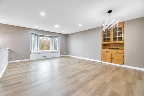 119 Strathaven Crescent, Strathmore, AB 