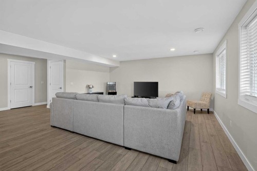 42 Baysprings Way Sw, Airdrie, AB - Indoor