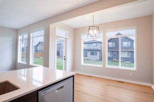 56 Corner Glen Green Ne, Calgary, AB 