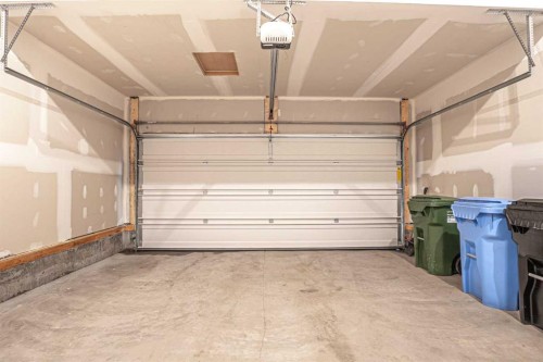 56 Corner Glen Green Ne, Calgary, AB 