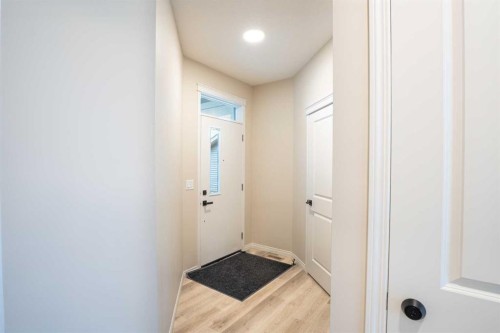 56 Corner Glen Green Ne, Calgary, AB 