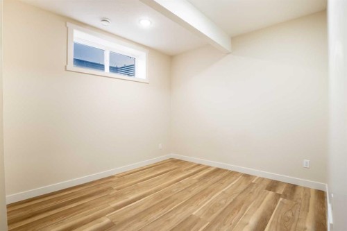 56 Corner Glen Green Ne, Calgary, AB 