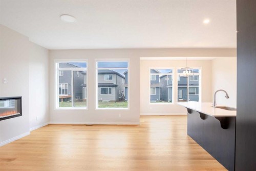 56 Corner Glen Green Ne, Calgary, AB 
