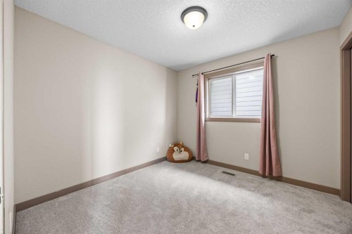 282 Pantego Terrace Nw, Calgary, AB - Indoor Photo Showing Other Room