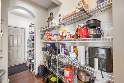 282 Pantego Terrace Nw, Calgary, AB - Indoor With Storage
