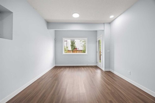 282 Pantego Terrace Nw, Calgary, AB - Indoor Photo Showing Other Room