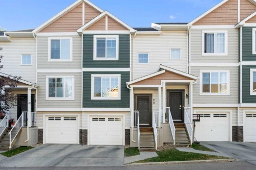 90 Pantego Lane Nw, Calgary, AB 