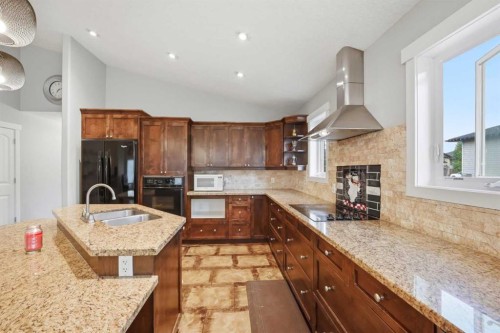 203 Hillcrest Boulevard, Strathmore, AB 