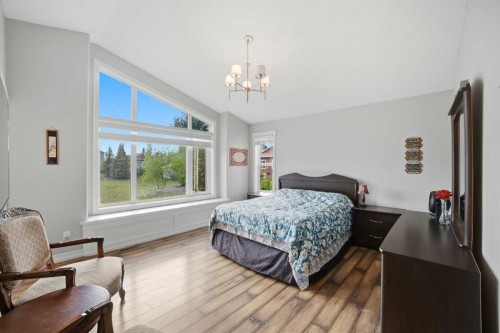 203 Hillcrest Boulevard, Strathmore, AB 