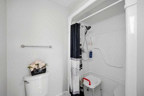 203 Hillcrest Boulevard, Strathmore, AB 