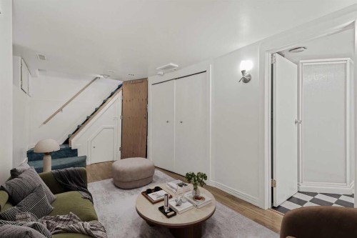 245 21 Avenue Nw, Calgary, AB - Indoor