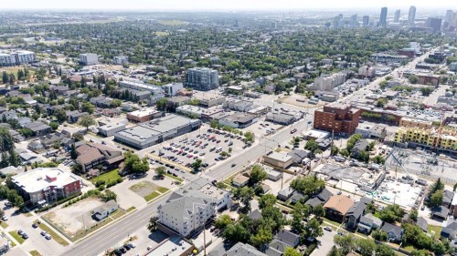 245 21 Avenue Nw, Calgary, AB - Outdoor With View