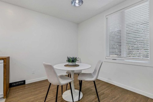 245 21 Avenue Nw, Calgary, AB - Indoor Photo Showing Dining Room