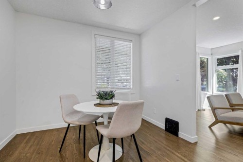 245 21 Avenue Nw, Calgary, AB - Indoor Photo Showing Dining Room