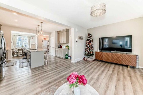 131 Carringham Road Nw, Calgary, AB - Indoor Photo Showing Living Room