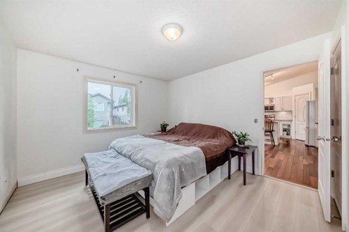 76 Hillview Drive, Strathmore, AB 