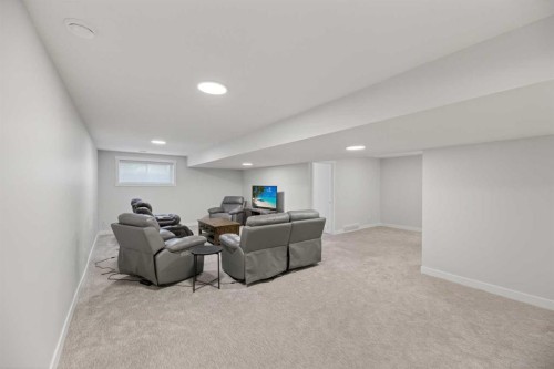 66 Stenlea Gate, Carstairs, AB 