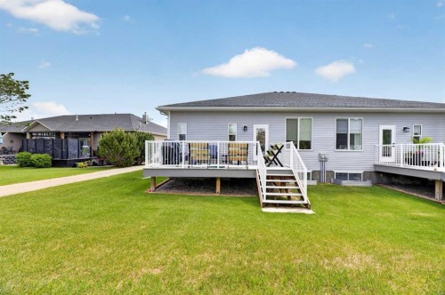 66 Stenlea Gate, Carstairs, AB 