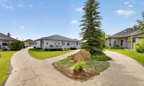 66 Stenlea Gate, Carstairs, AB 