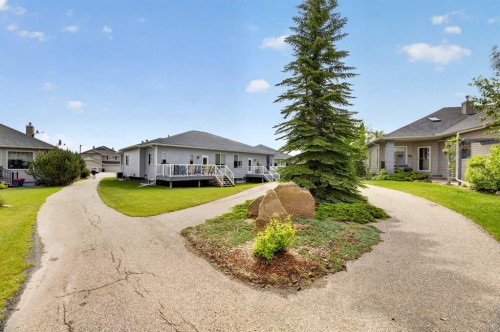 66 Stenlea Gate, Carstairs, AB 