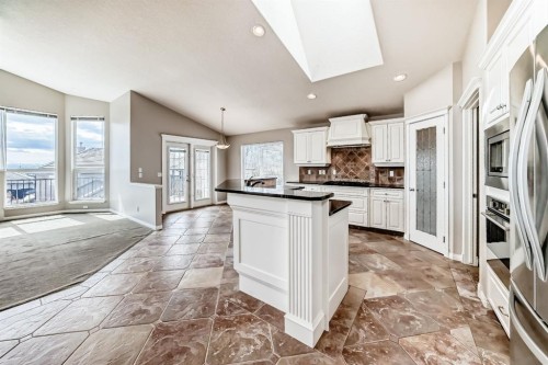 35 Arbour Vista Way Nw, Calgary, AB - Indoor Photo Showing Kitchen