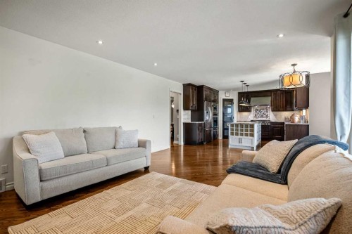 59 Signature Heights Sw, Calgary, AB 