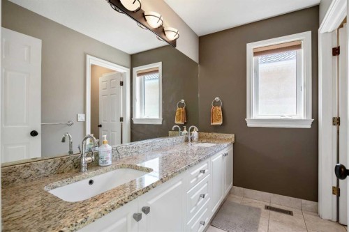59 Signature Heights Sw, Calgary, AB 