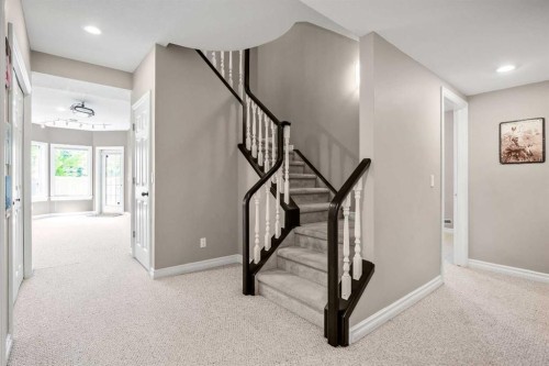 59 Signature Heights Sw, Calgary, AB 