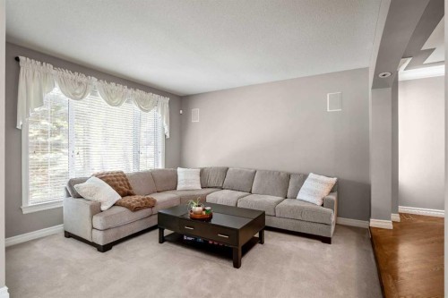 59 Signature Heights Sw, Calgary, AB 
