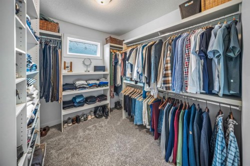 1734 37 Avenue Sw, Calgary, AB 